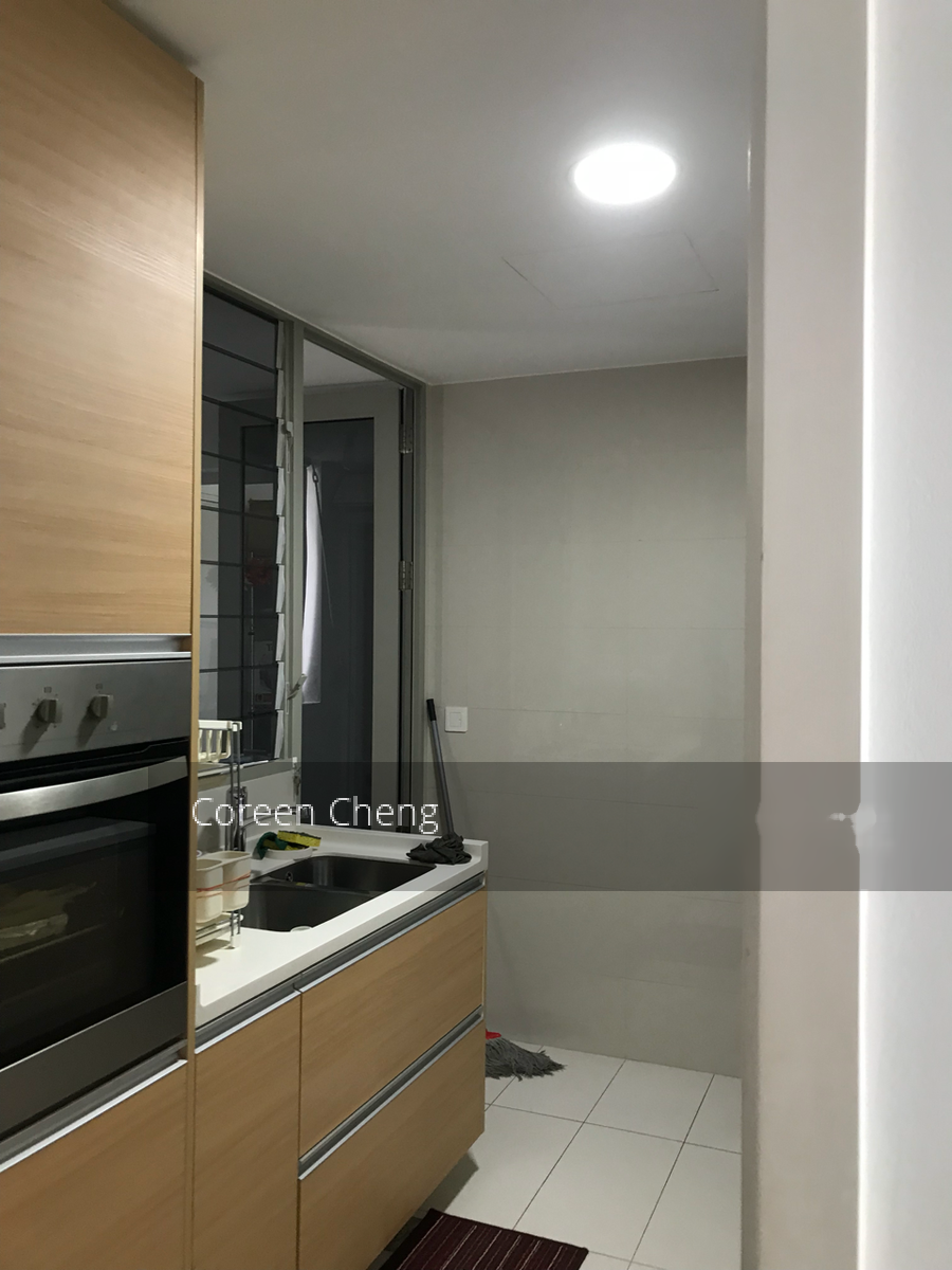Sea Esta (D18), Condominium #300143381